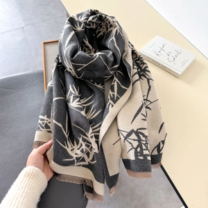 Vintage bamboo leaf jacquard long scarf with soft tassels for women in black and white