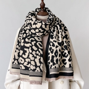 Elegant leopard print thick cashmere-like scarf shawl with tassels for women