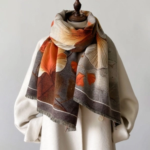 Thick autumn winter scarf with ginkgo leaf pattern and tassels for women travel
