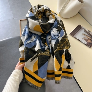 Artistic diamond floral cashmere-feel scarf with tassels for winter warmth