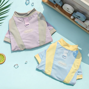 Gilets en maille respirante pour animaux avec anneaux en D et logo sport pour chiens et chats