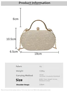 Dettaglio della pochette in pizzo color oro con manico in metallo e catena rimovibile