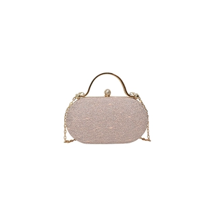 Elegante pochette da sera in pizzo color champagne con strass e catena dorata