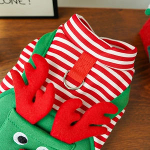 Detail of Christmas pet sweater with D-ring, reindeer antlers and striped knit texture