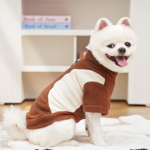 Detail view of bicolor pet fleece sweatshirt showing warm fabric and high collar fit