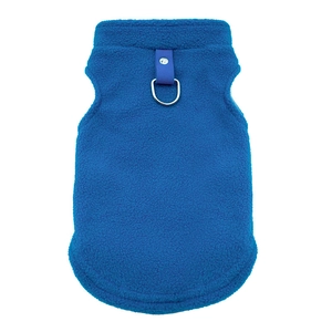 Gilet en polaire bleu marine pour animaux avec anneau en D pour laisse sur fond blanc