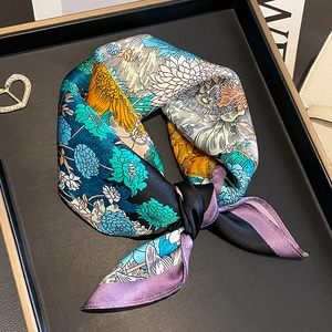 Maulbeerseide Kleiner Quadratischer Schal Damen Vintage Blumen Pferdedruck Digitaldruck Satin Seidentuch Haarband Handtaschen Zubehör