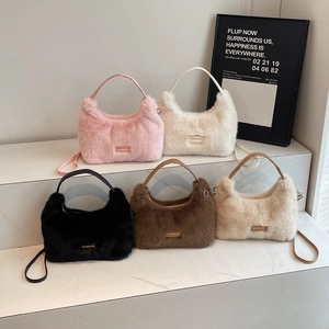 Chic plush tote bag collection in five colors with a delicate love every day label
