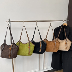 Vintage large capacity tote bags in five colors with wooden bead tassels and matte texture