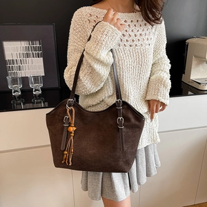Retro large capacity dark brown tote bag in brushed suede with tassel charm detail