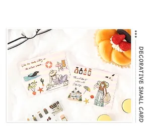 Detail von gestanzten PET-Aufklebern mit süßen Strandurlaub-Illustrationen und Mädchenmotiven