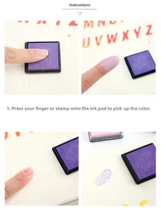 Détail macro du tampon encreur violet avec éponge haute densité pour peinture au doigt DIY