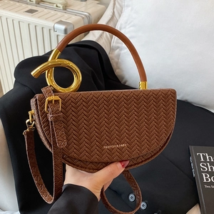 Sac Bandoulière Femme en Cuir PU Tissé Avec Poignée en Métal Doré Sac Selle Demi Lune Sac à Main Mode Femme