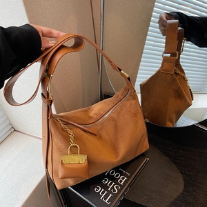 Women Crossbody Bag Suede Large Capacity Underarm Hobo Purse With Mini Bag Charm Retro Chic Fashion Shoulder Bag