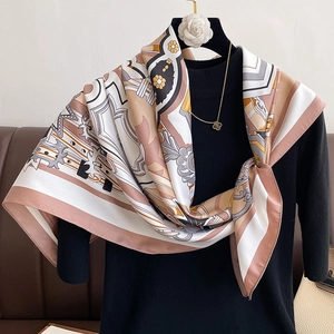 Eleganter großer Seidenschal für Damen mit geometrischem Print und Vintage-Blumenmuster