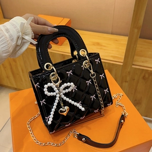 Women Patent Leather Handbag Rhombus Quilted Butterfly Embroidery Lady Bag Artificial Pearl Heart Pendant Chain Shoulder Crossbody Bag
