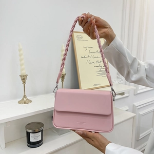Sac Bandoulière Femmes PU Cuir Rétro Boîte Sac Épaule Avec Poignée Tressée Rabat Boucle Magnétique Couleur Unie Polyvalent