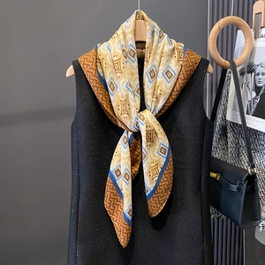 Retro Geometric Print Square Scarf Satiny Polyester Multipurpose Fashion Shawl Sun Protection Women Elegant Accessory