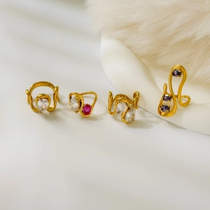 Ensemble de bagues en titane plaqué or 18K avec lignes courbes et zircon violet