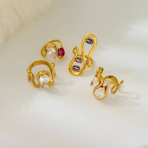 Bague Lignes Courbes Torsadées Acier Inoxydable Plaqué Or 18K Zircon Goutte Eau Violet Blanc Bijoux Esthétiques Élégants Femmes