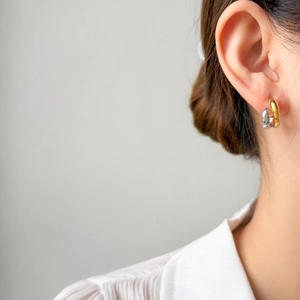 Boucles d'oreilles créoles bicolores en forme de C en acier inoxydable doré et argenté