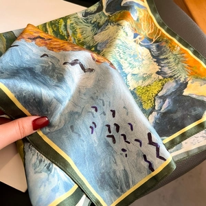 Seidenschal mit Van-Gogh-Ölgemälde-Druck und elegantem Satin-Glanz-Finish