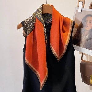 Sciarpa Quadrata Sensazione Raso Poliestere Stampa Geometrica Retro Moda Fazzoletto Da Collo Per Donna Accessorio Fascia Capelli