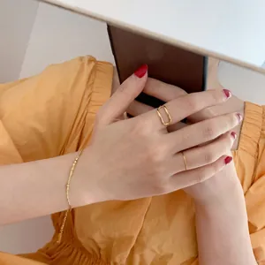 Bracelet chaîne en or minimaliste et ensemble de bagues géométriques pour femmes