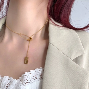 Golden Titanium Steel Necklace Minimalist Safety Pin Square Plate Pendant Engraved Love Clavicle Chain Women Jewelry