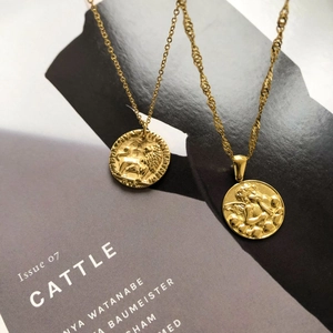 Collana Con Pendente Moneta Rotonda Vintage Acciaio Inossidabile Placcato Oro Angelo Leone Rilievo Per Donna
