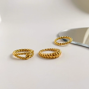 Bagues Minimalistes Avec Nœud De Corde Et Design Croissant Acier Inoxydable Plaqué Or Style Rétro Français Pour Femmes
