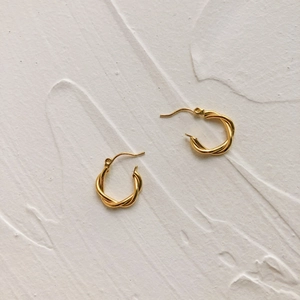 Twisted Hoop Earrings Titanium Steel Gold Plated Minimalist Rope Design Lightweight Elegant Jewelry For Women