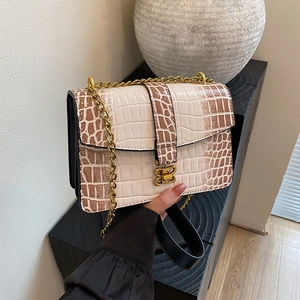 Croc-Embossed PU Leather Crossbody Bag For Women Fashion Chain Shoulder Bag Small Square Handbag With Metal Lock Closure Commuter Bag