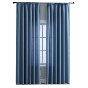 Blaue Leinen-Vorhänge mit Pompon-Bordüre und Stangendurchzug für kleine Fenster