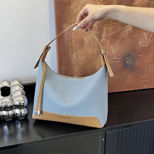 Women Woven Splicing PU Leather Hobo Bag Fashion Large Capacity Shoulder Crossbody Bag With Tassel Decor Travel Casual Purse