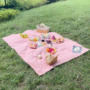 Portable Checkered Picnic Blanket For Outdoor Camping Moisture Proof Foldable Gingham Tablecloth For Lawn Travel Beach Park