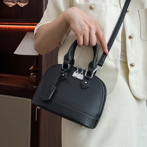 Klassische Muscheltasche aus schwarzem Leder mit Litschi-Maserung und Doppelreißverschluss