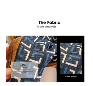 Vue détaillée de la texture du foulard en coton et lin gris avec motifs géométriques