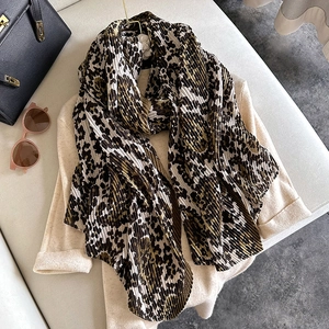 Fashionable leopard print pleated scarf and shawl for women in a classic autumn style