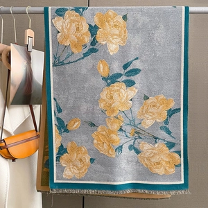 Vintage Rose Floral Print Women Scarf Shawl Warm Thick Imitation Cashmere Acrylic With Tassels Elegant Winter Accessory