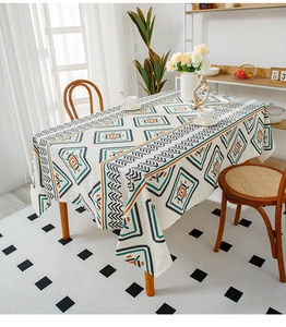 Detail der böhmischen Tischdecke aus Baumwollleinen mit orangefarbenen und grünen Mustern