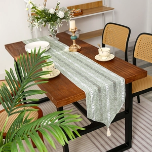 Nordic Style Striped Polyester Table Runner With Tassels Geometric Pattern Woven Table Cloth For Dining Room Home Decor