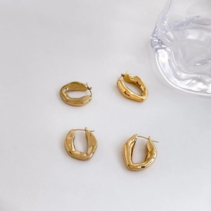 Boucles D'oreilles Créoles Losange Géométrique Acier Titane Plaqué Or Texture Lave Fondue Irrégulière Bijoux Minimalistes Tendances Pour Femmes