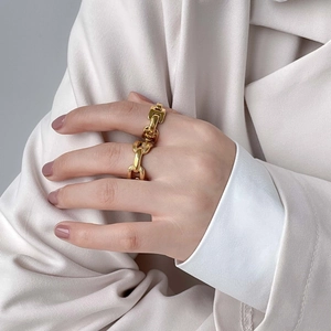 Minimalist gold hollow chain link open ring for women with high-end polished finish