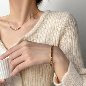 Minimalist Geometric Titanium Steel Jewelry Necklace And Bracelet Golden Cube Bead Clavicle Chain For Women Elegant