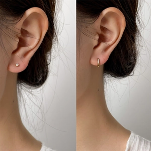Orecchini Minimalisti In Acciaio Inossidabile Dorato Con Zirconi Cerchi Huggie E Perni A Artiglio Gioielli Geometrici Per Donna
