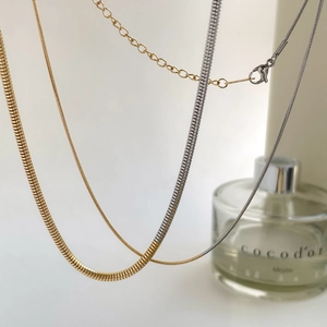 Collier Chaîne En Os De Serpent Bicolore Or Et Argent Minimaliste En Acier Titane Chaîne Ras Du Cou Pour Femmes