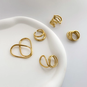 Bague En Acier Titane Multicouche Ouverte Coeur Creux Abstrait Design Géométrique Bijou Minimaliste Moderne Pour Femmes