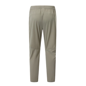 Pantaloni sportivi uomo leggeri ad asciugatura rapida kaki con cuciture retro