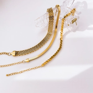 Gold vintage fish scale chain and geometric bead bracelet set with lobster clasp